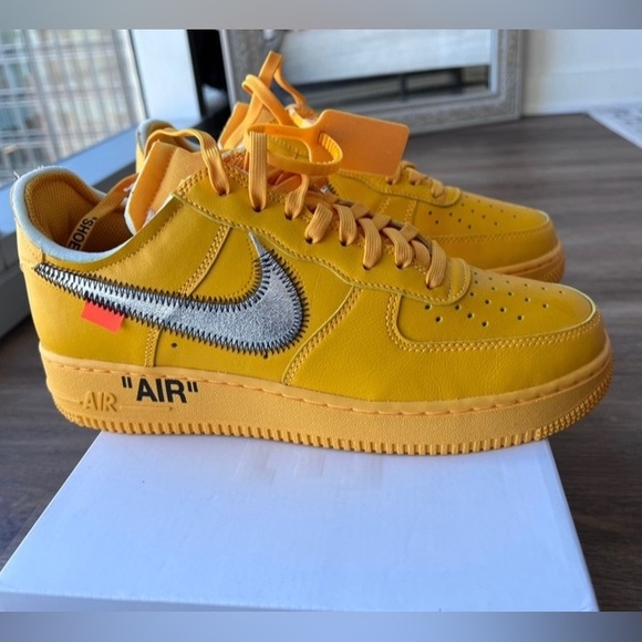 OFF-White X Air Force 1 Low “University Gold” - Picture 6 of 9